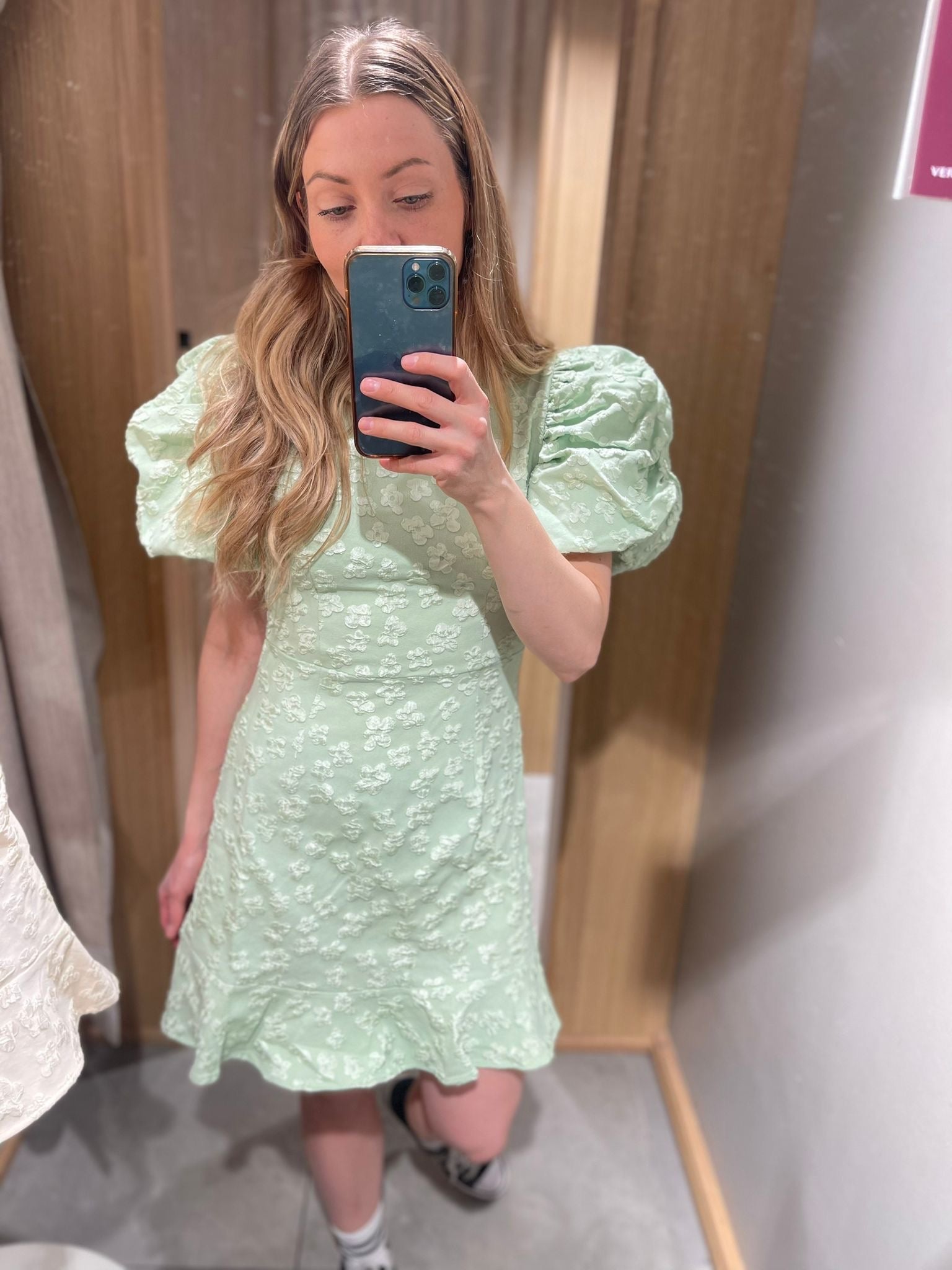 VMFIA Short Dress - Pastel Green